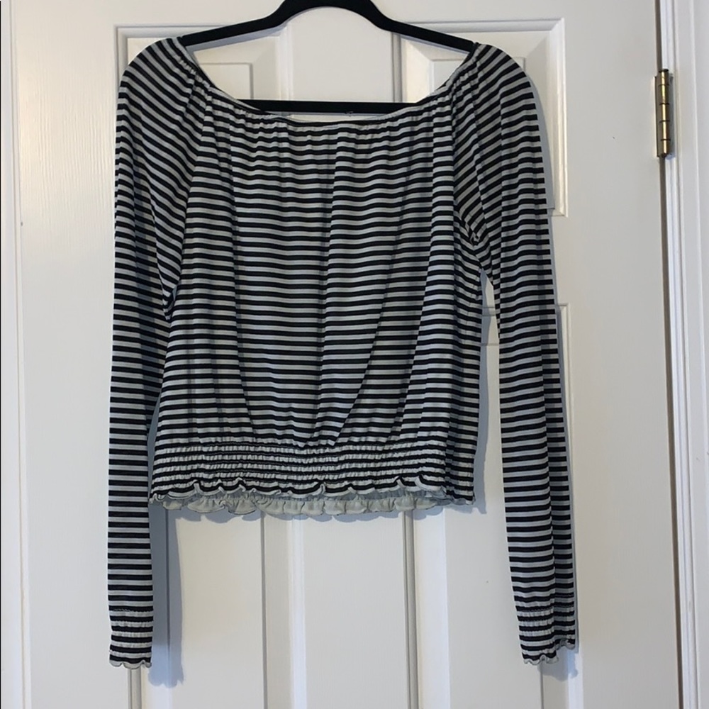 Long sleeve Blouse.
